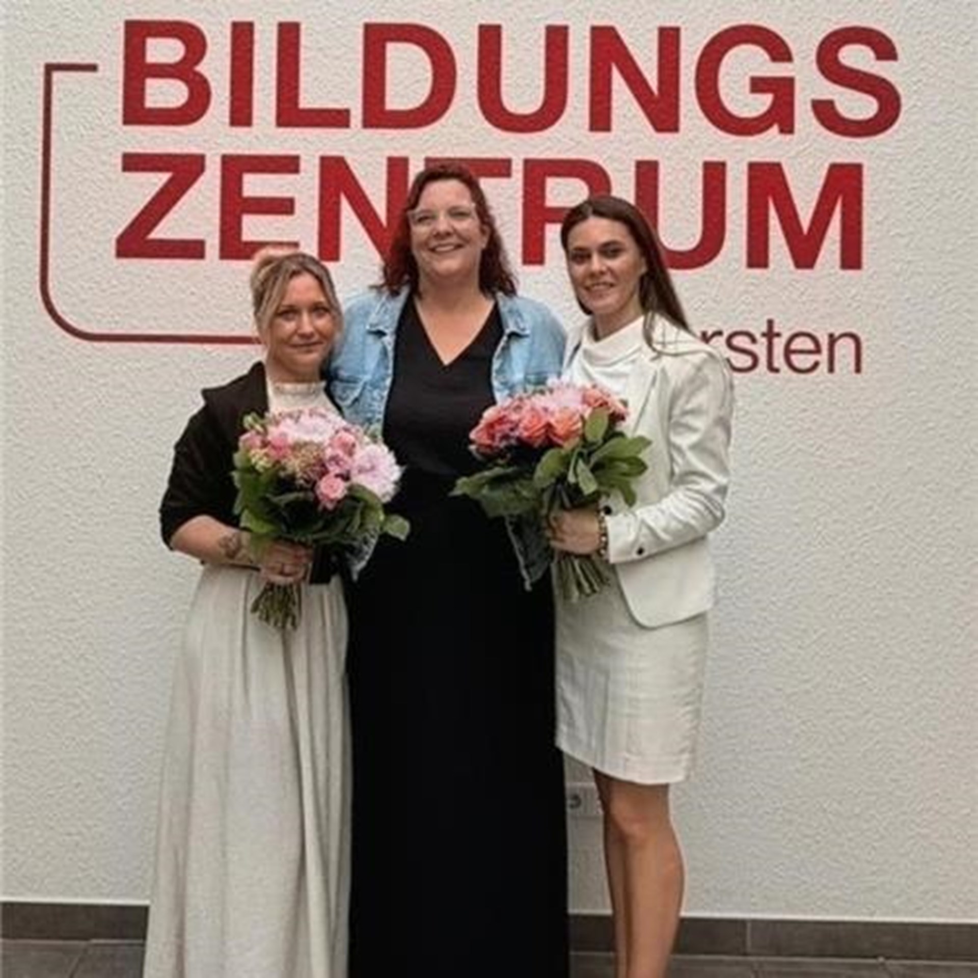 Wir gratulieren zur bestandenen Prüfung!